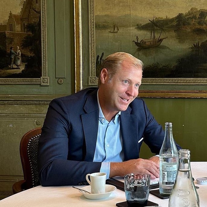 Sven Odia am Tisch